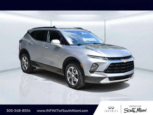 Used 2024 Chevrolet Blazer LT w/ Convenience Package FWD image 3
