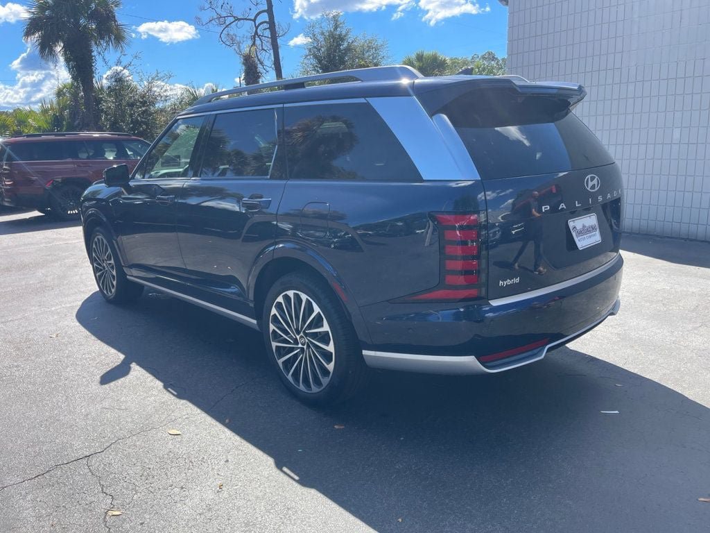 Used 2026 Hyundai Palisade Calligraphy AWD/4WD image 3