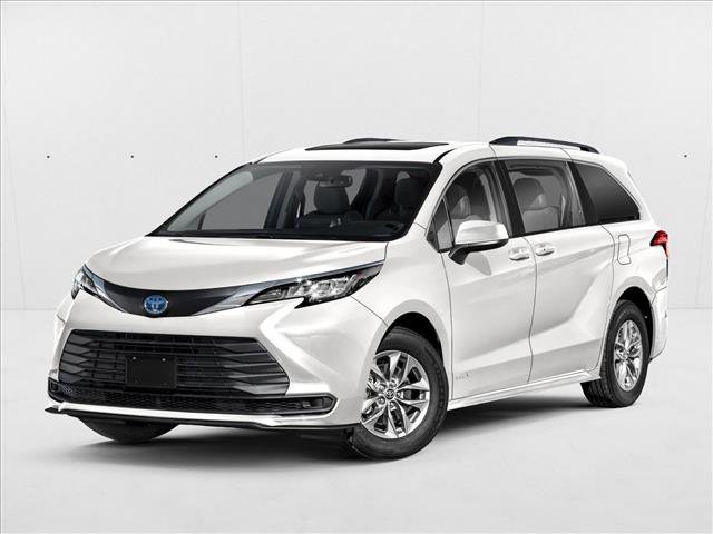 Used 2021 Toyota Sienna LE w/ LE Plus Package image 1