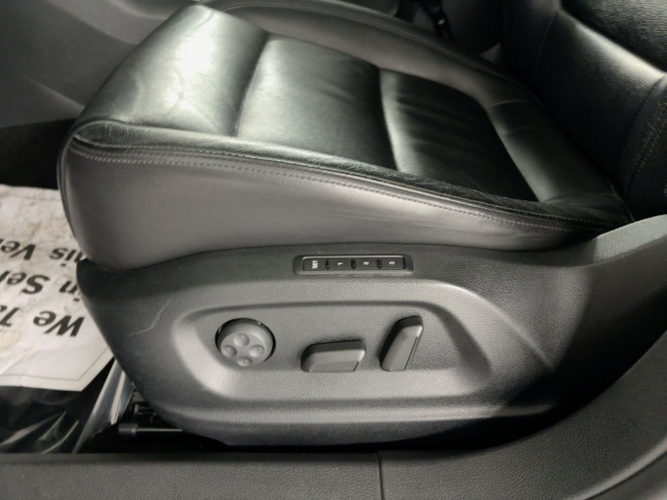 Used 2017 Volkswagen Tiguan SEL image 14