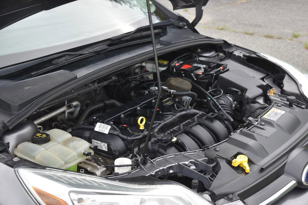Used 2014 Ford Focus SE image 32