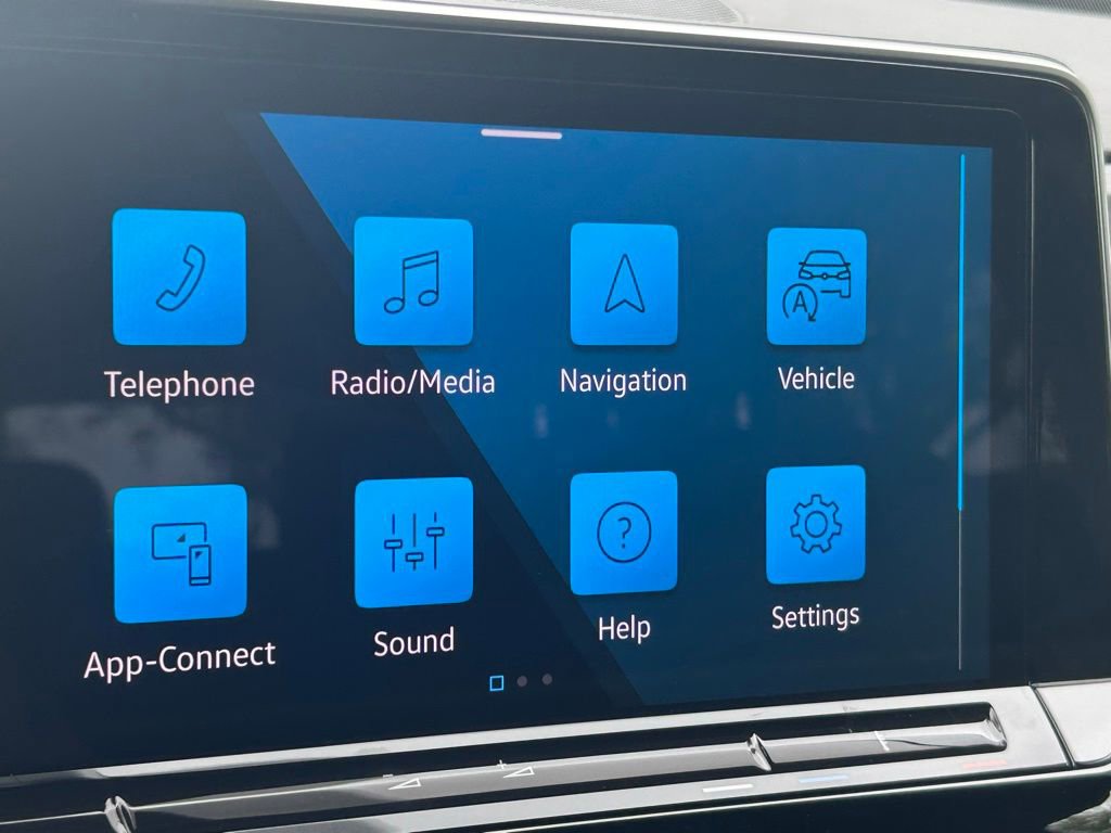 Certified 2024 Volkswagen Atlas Cross Sport SE image 15