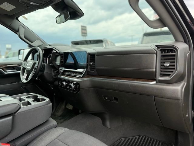Used 2023 GMC Sierra 1500 SLE w/ Enhanced Capability Package AWD/4WD image 19