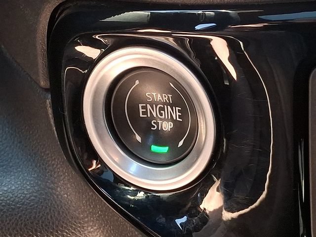 Used 2022 Chevrolet Silverado 1500 ZR2 w/ Technology Package AWD/4WD image 28
