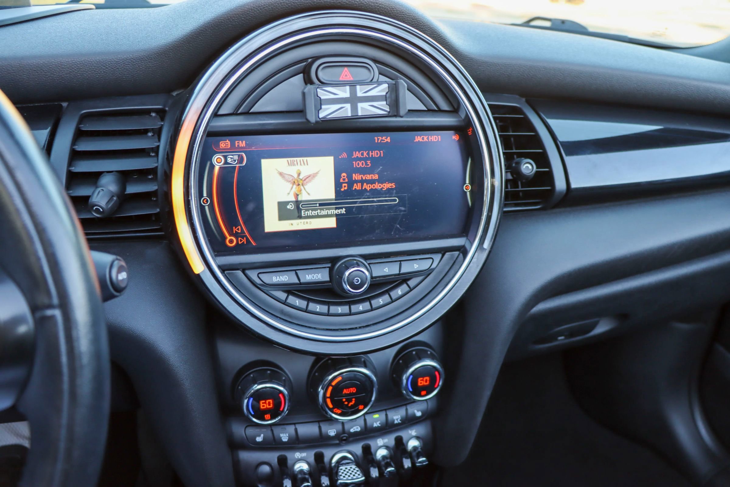 Used 2017 MINI Cooper S image 40