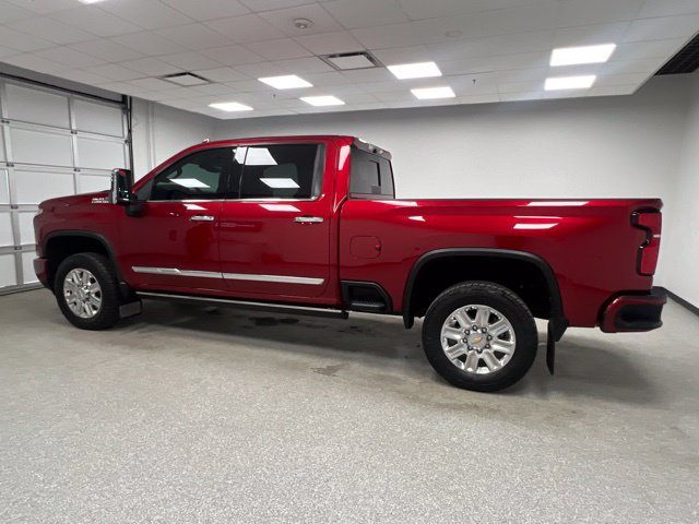 Used 2025 Chevrolet Silverado 3500 High Country w/ High Country Premium Package AWD/4WD image 7