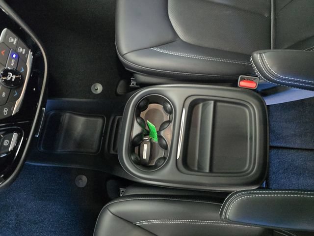 New 2027 Chrysler Pacifica Select AWD/4WD image 24