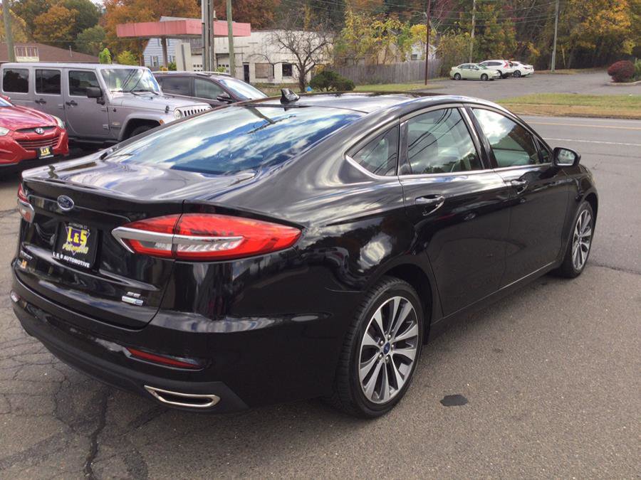 Used 2020 Ford Fusion SE image 5