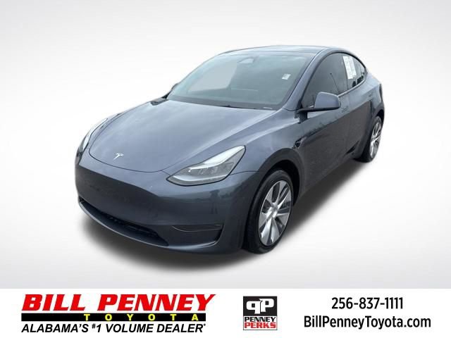 Used 2023 Tesla Model Y Long Range AWD/4WD image 1