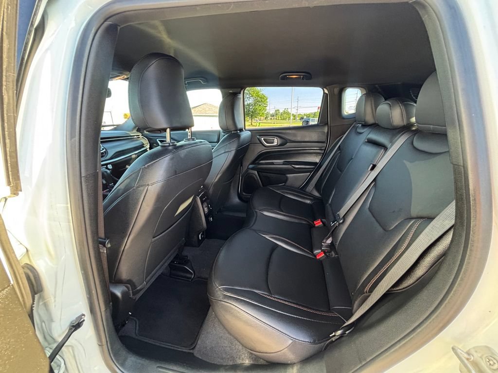 Used 2024 Jeep Compass Latitude AWD/4WD image 17