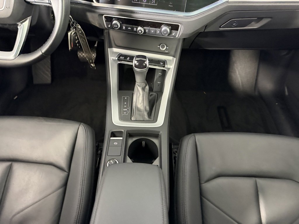 Used 2023 Audi Q3 2.0T Premium image 16