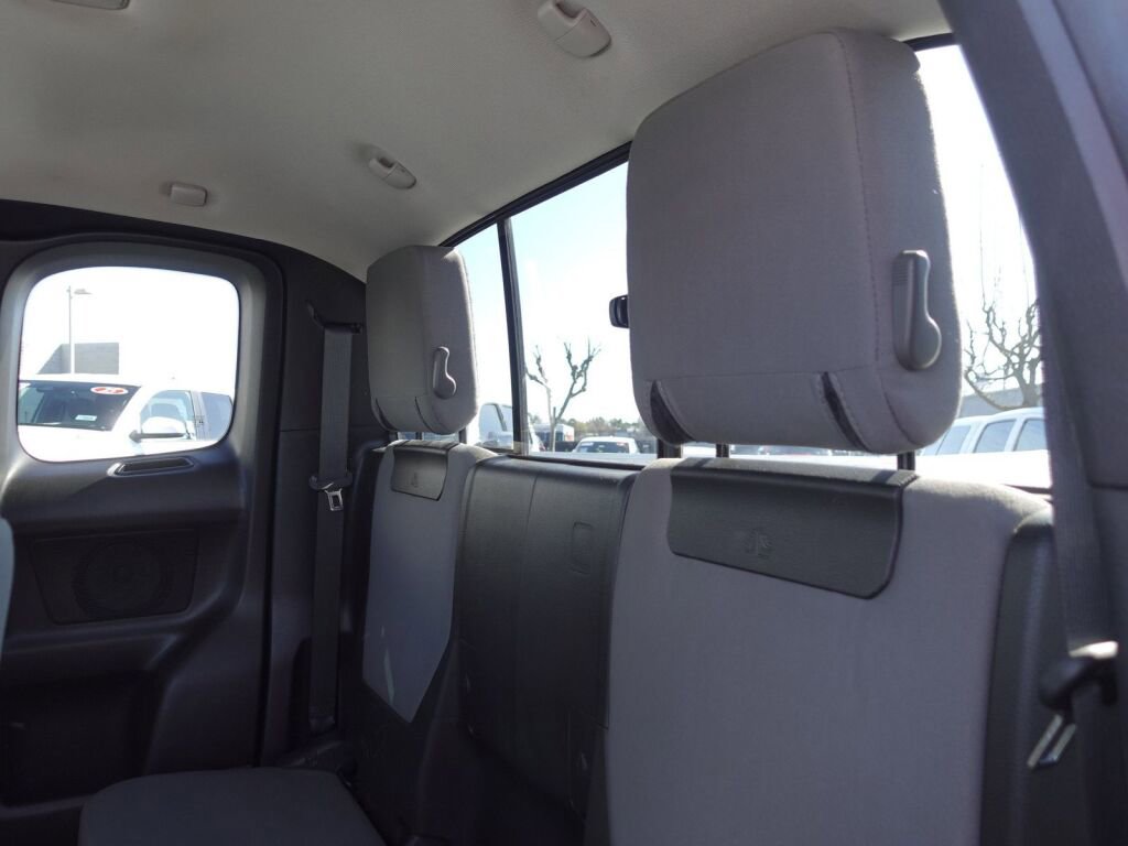 Certified 2019 Toyota Tacoma SR w/ SR Convenience Package image 11