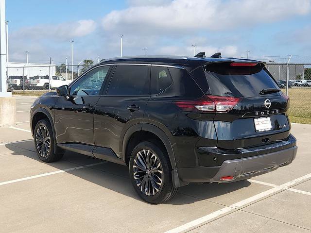 Certified 2025 Nissan Rogue SL w/ Tech Package image 7