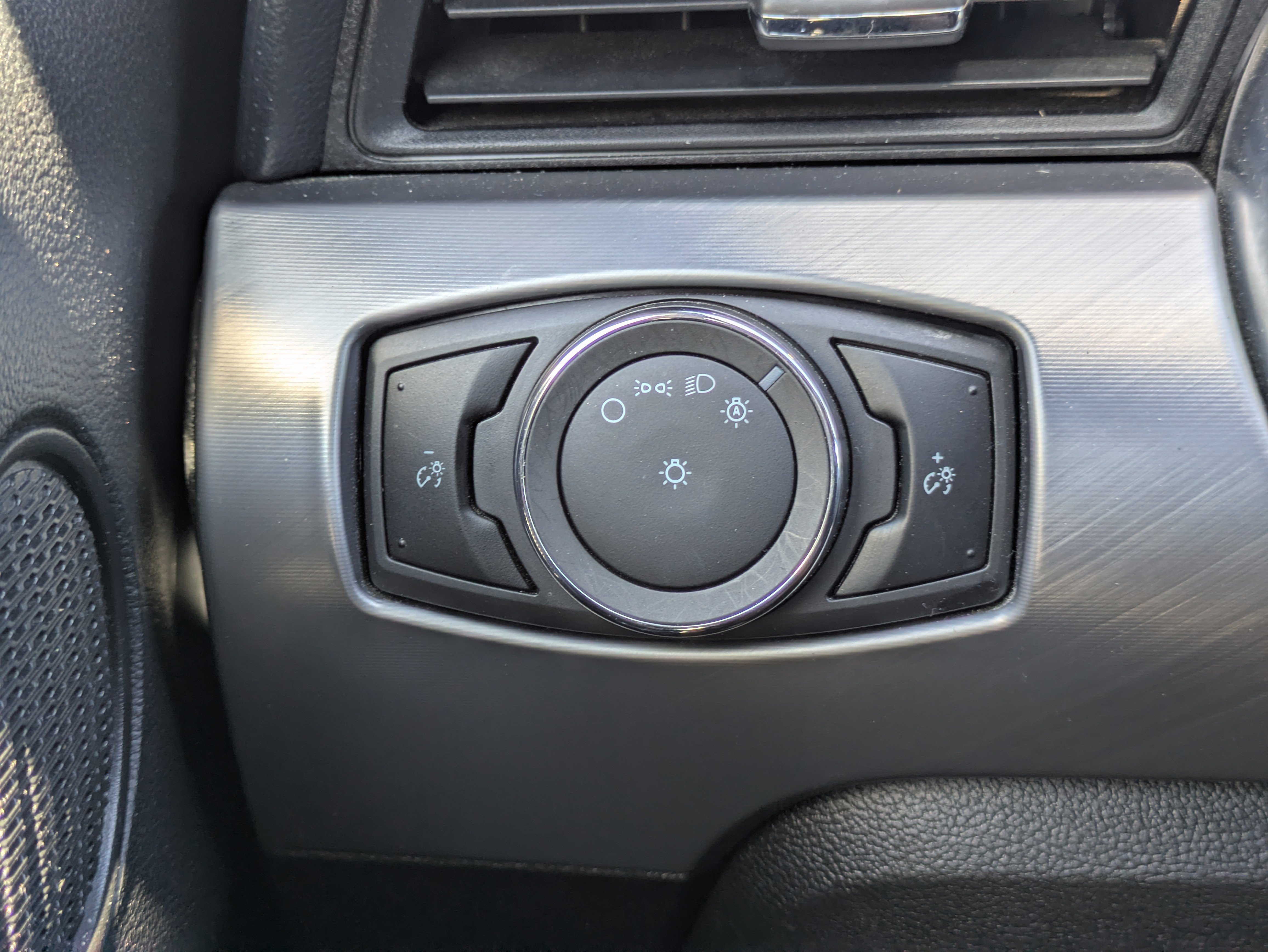 Used 2023 Ford Mustang Premium image 13