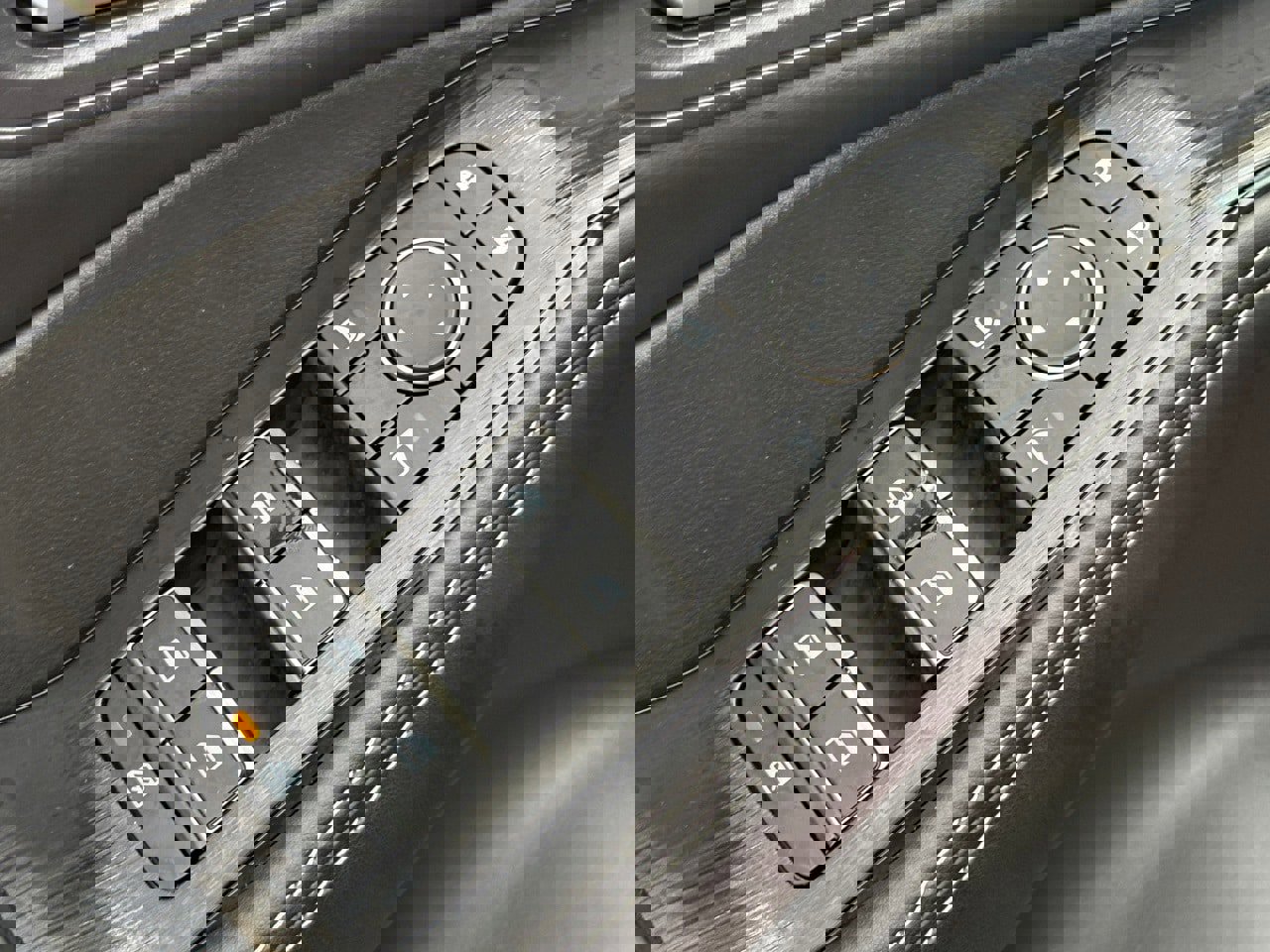 Certified 2023 Nissan Rogue SL w/ SL Premium Package image 27