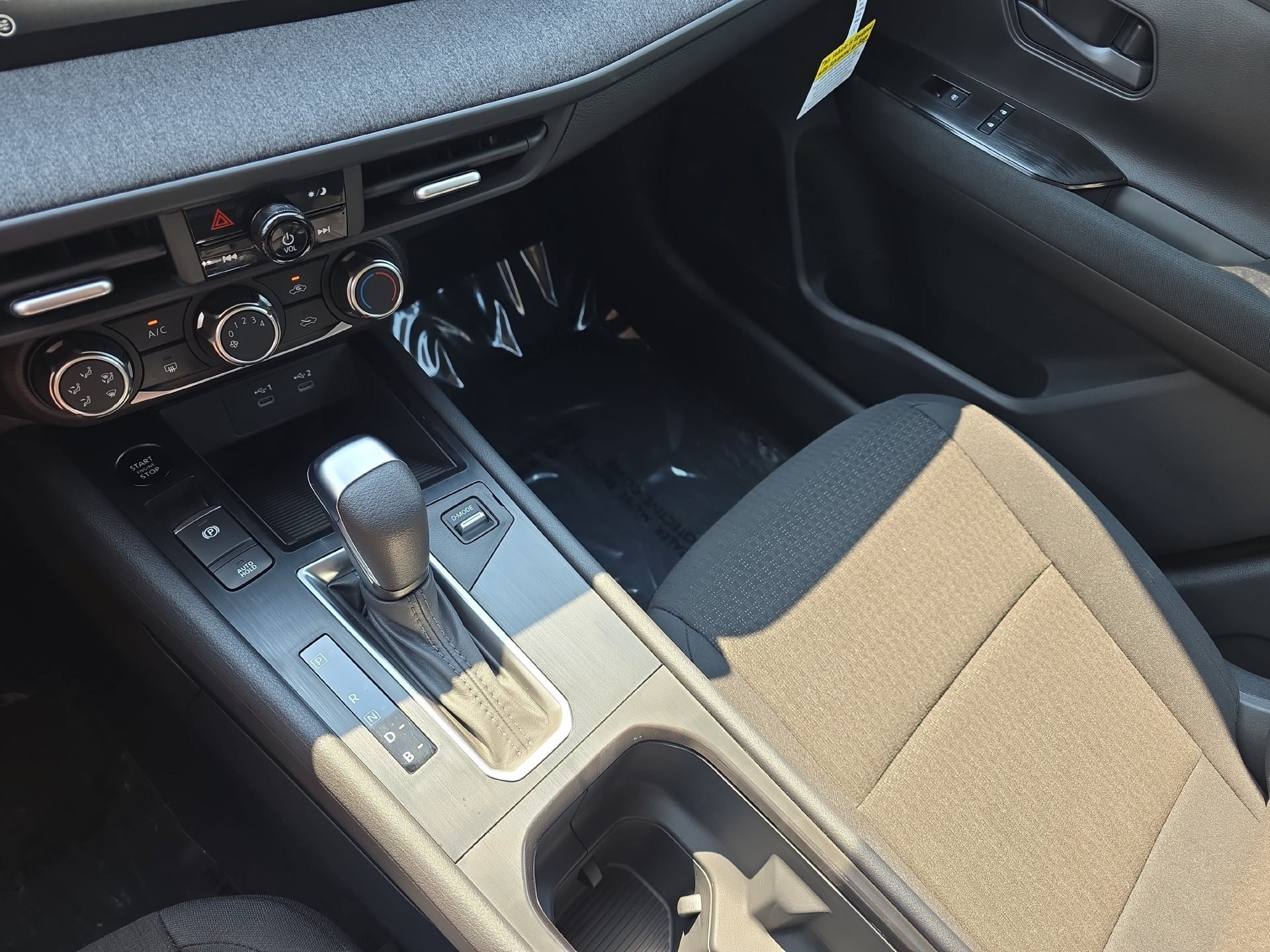 New 2027 Nissan Kicks S FWD image 24