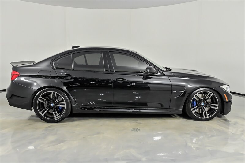 Used 2016 BMW M3 RWD image 11