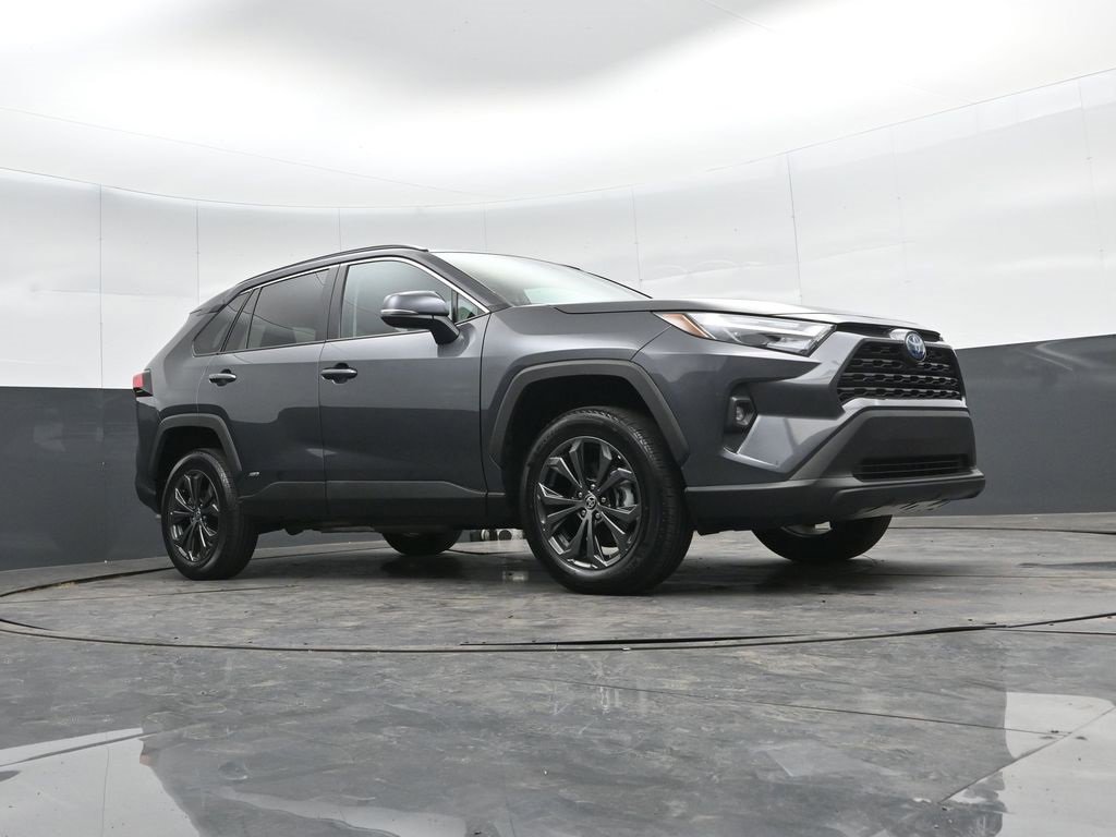 Used 2023 Toyota RAV4 XLE Premium image 44