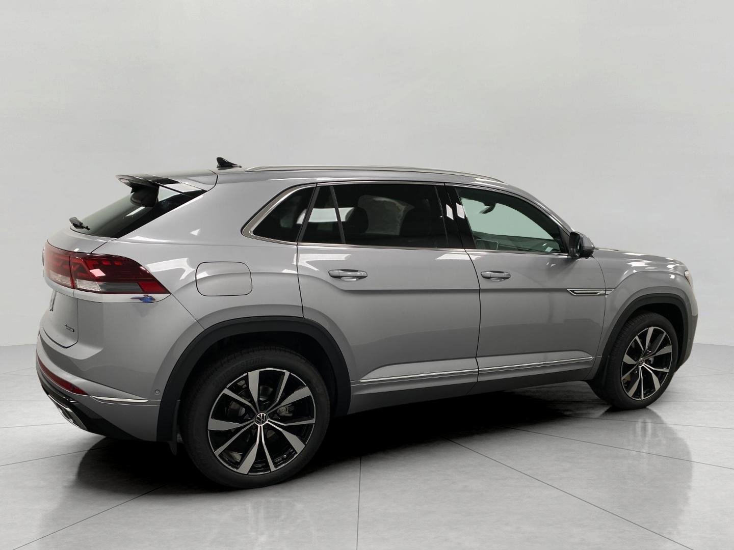 New 2026 Volkswagen Atlas Cross Sport SEL Premium R-Line image 2