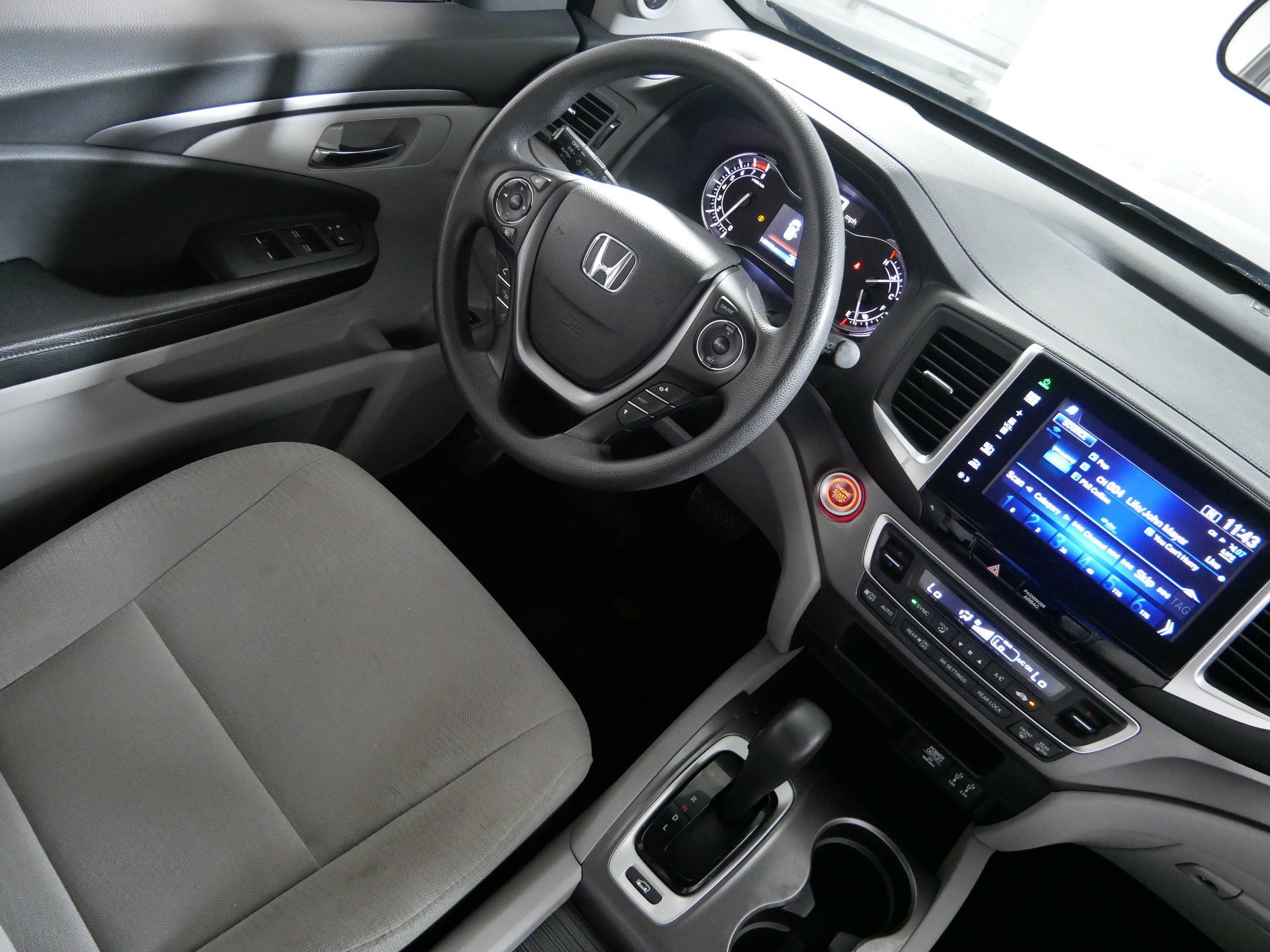 Used 2016 Honda Pilot EX image 9