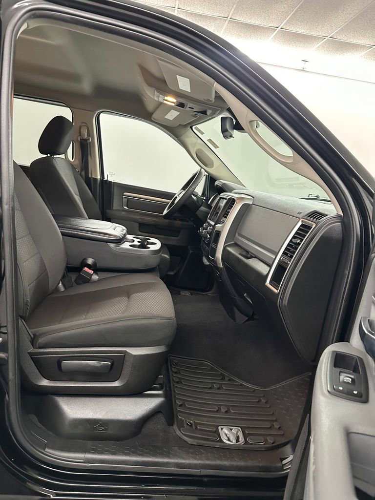 Used 2019 RAM 1500 Classic Warlock w/ Electronics Group image 33