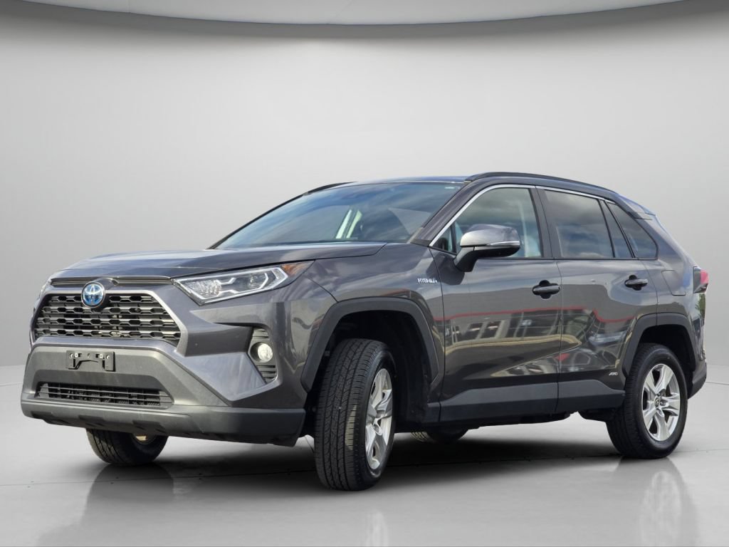 Used 2021 Toyota RAV4 XLE w/ Convenience Package AWD/4WD image 18