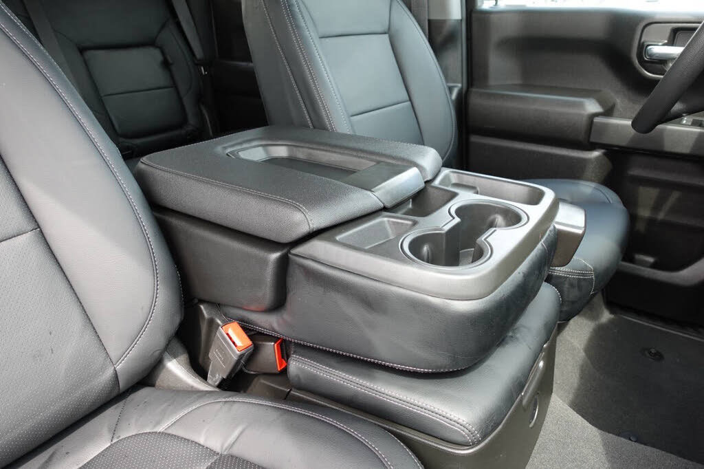 Used 2023 Chevrolet Silverado 1500 Custom w/ LPO, Dark Essentials Package AWD/4WD image 31
