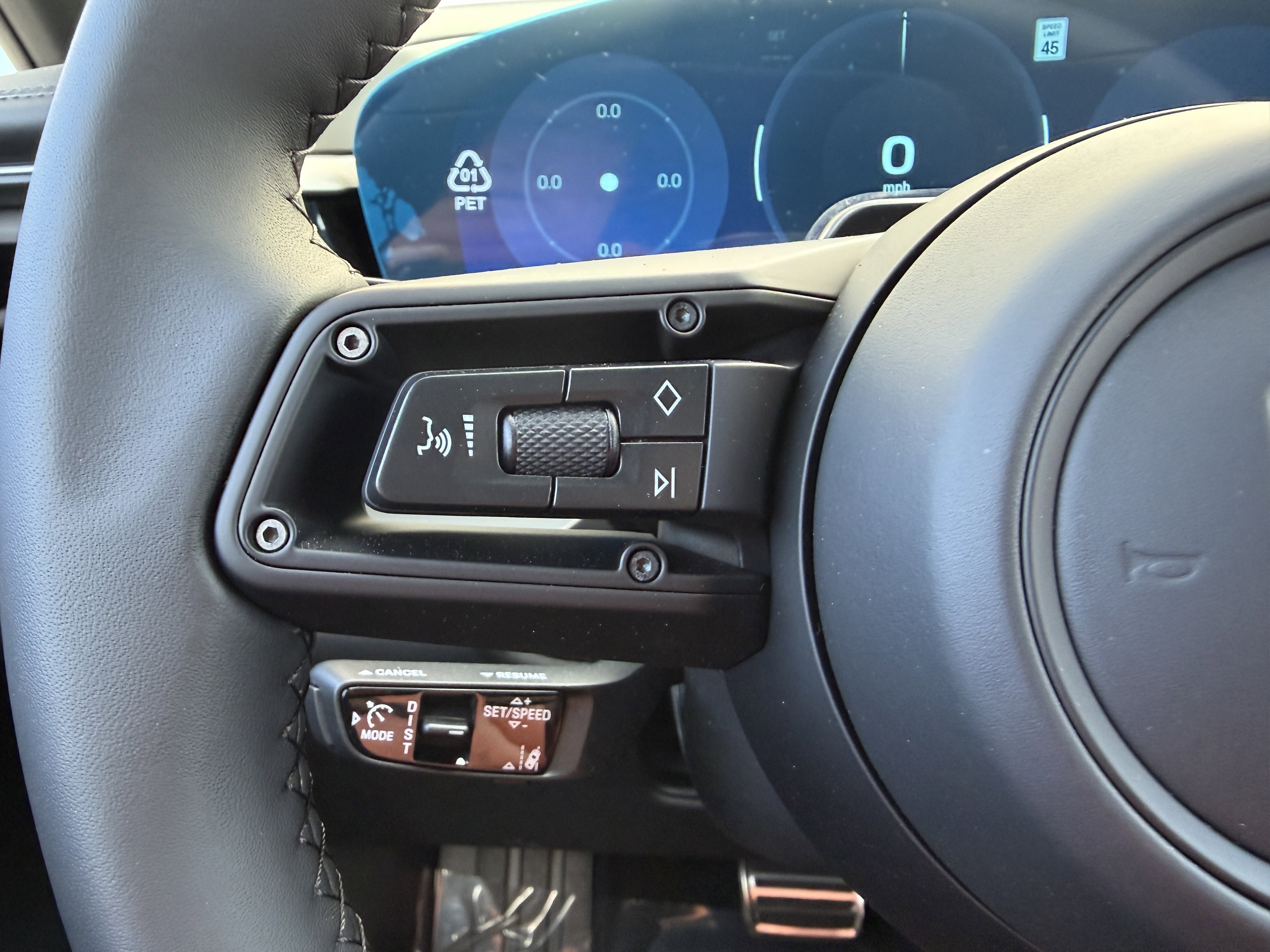 New 2026 Porsche Macan 4S Electric image 32