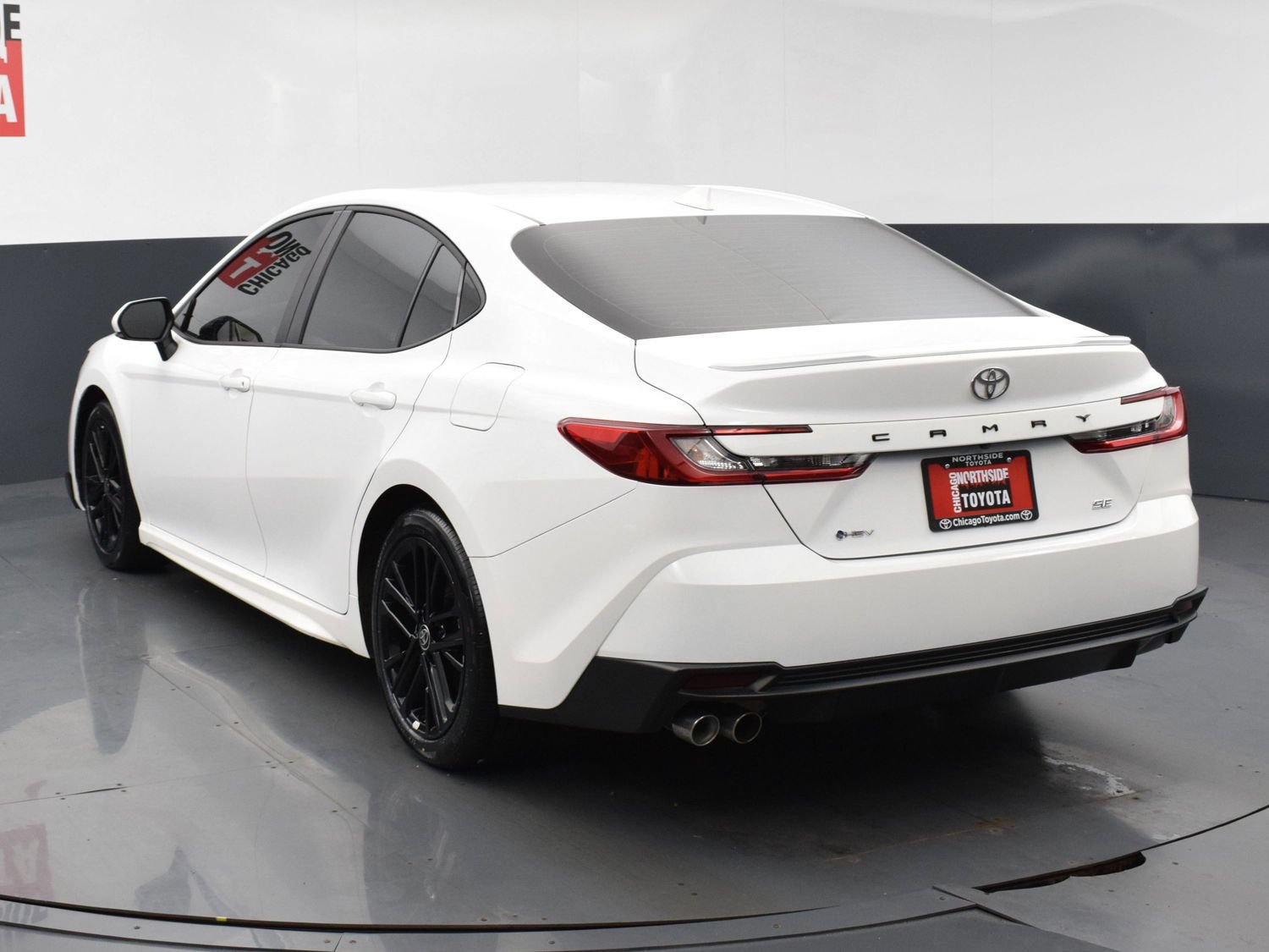 Used 2026 Toyota Camry SE FWD image 3