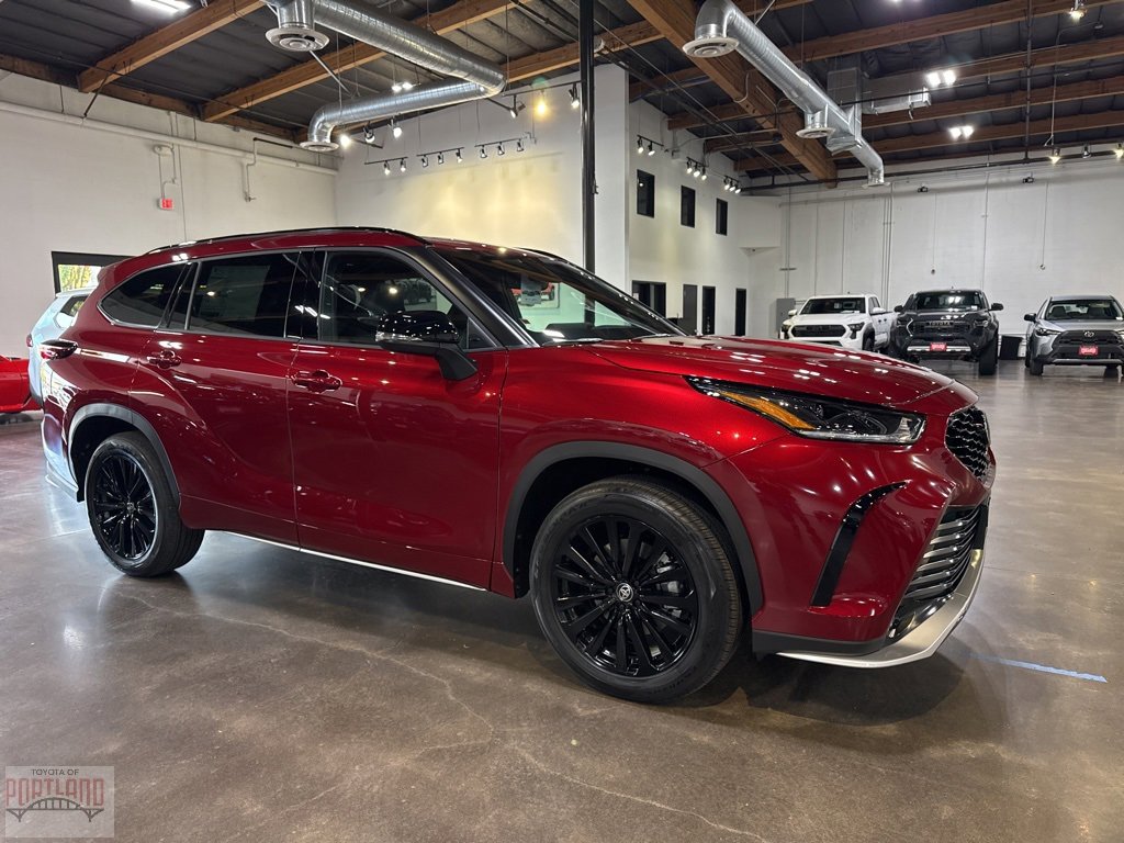 New 2026 Toyota Highlander XSE image 1