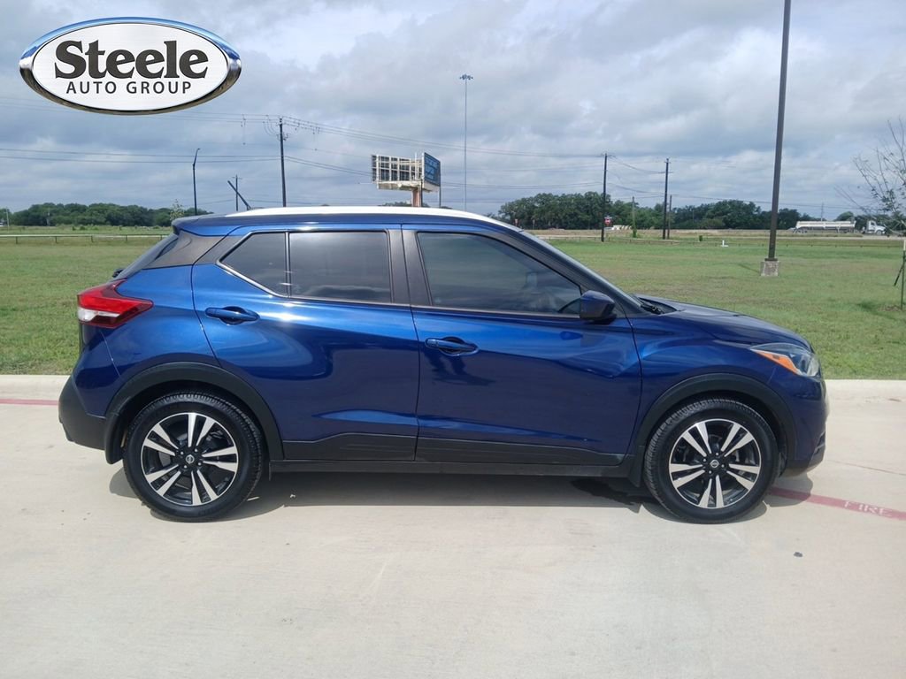 Used 2018 Nissan Kicks SV FWD image 16