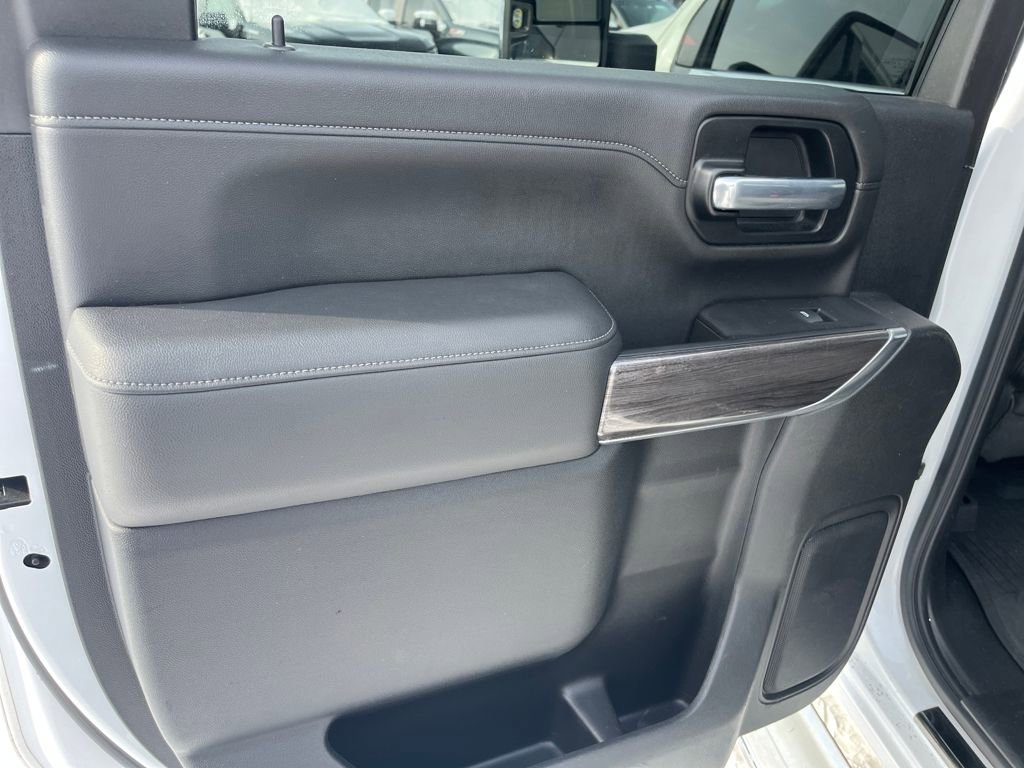 Used 2020 Chevrolet Silverado 2500 LTZ w/ LTZ Premium Package image 20