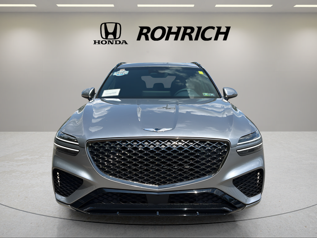 Used 2025 Genesis GV70 3.5T Sport AWD/4WD image 2