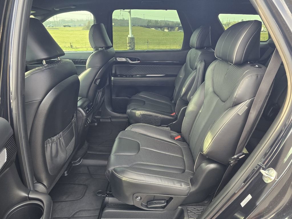 Used 2024 Hyundai Palisade Calligraphy image 11