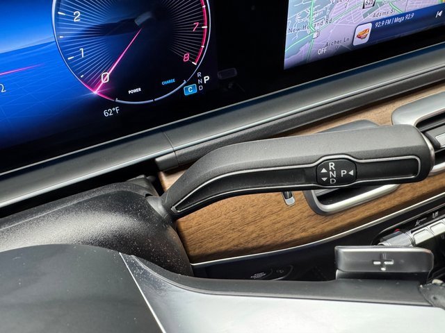 Used 2025 Mercedes-Benz GLS 450 4MATIC image 22