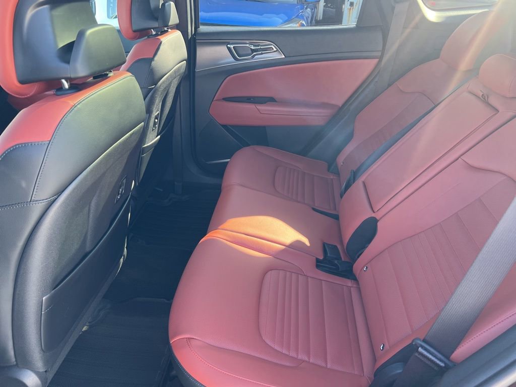 Certified 2023 Kia Sportage SX image 9