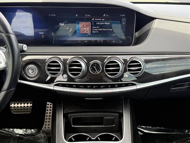 Used 2019 Mercedes-Benz S 560 Sedan image 18
