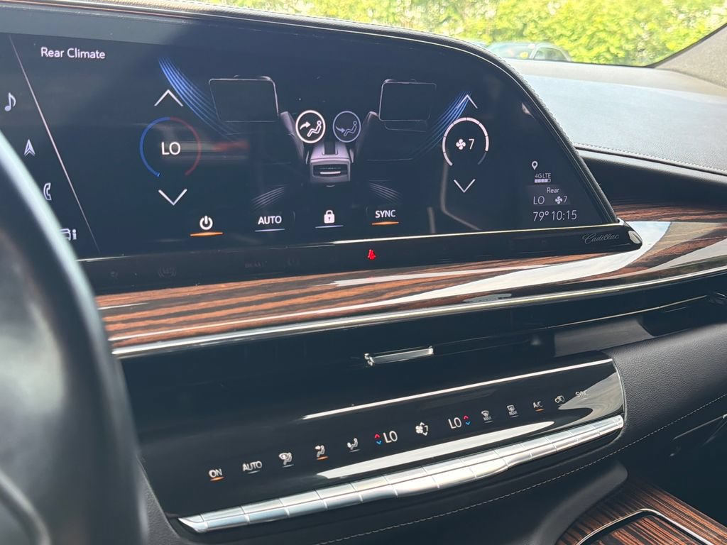 Certified 2023 Cadillac Escalade Premium Luxury AWD/4WD image 10