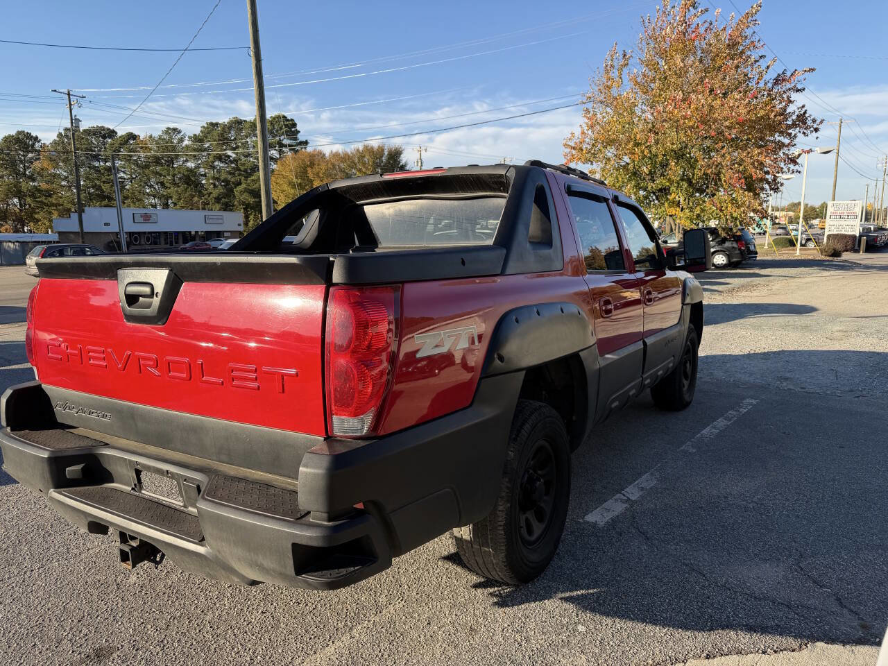 Used 2002 Chevrolet Avalanche 4x4 w/ Off-Road Suspension Pkg image 7