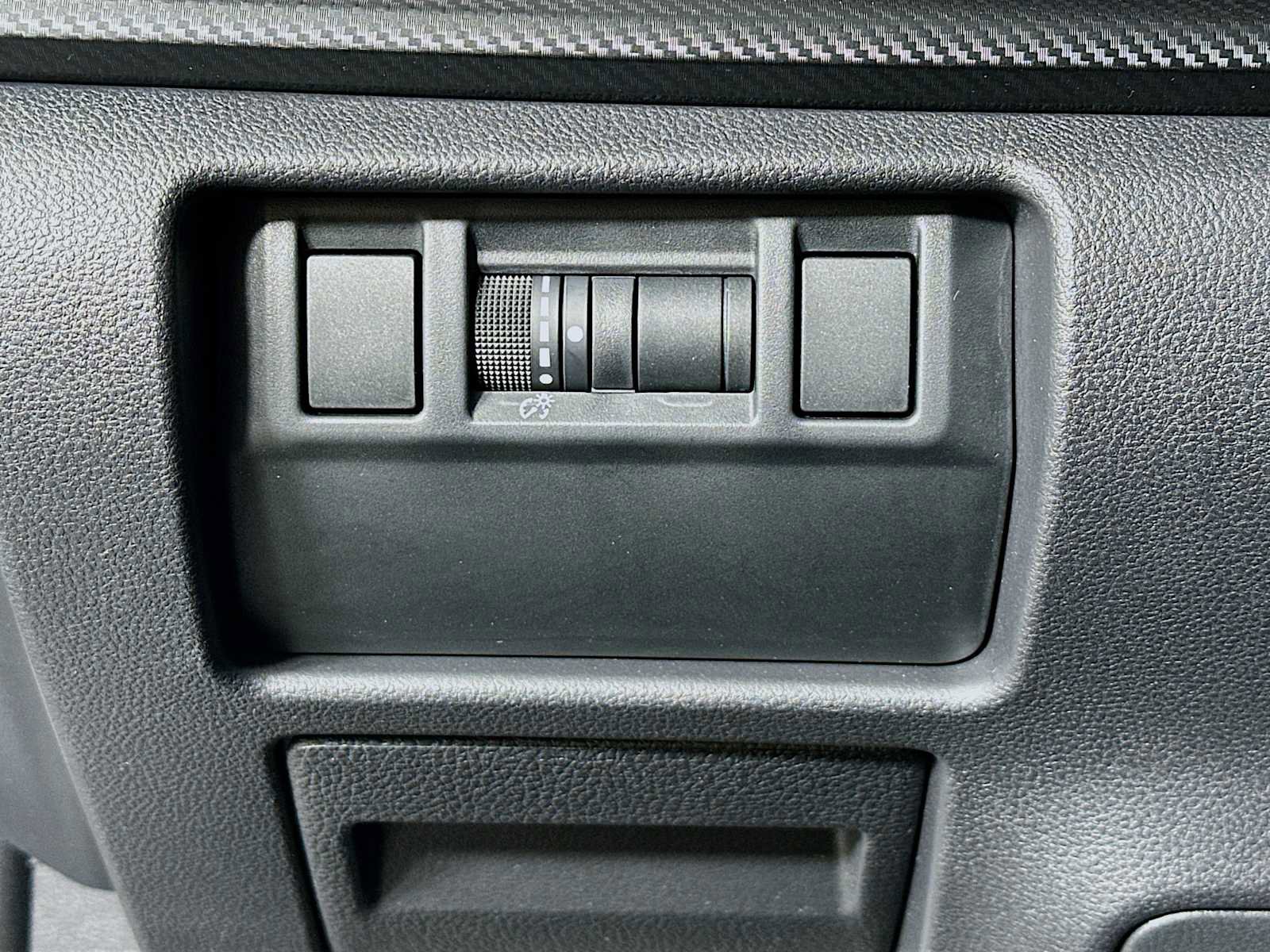 Certified 2024 Subaru Crosstrek 2.0i Premium image 10