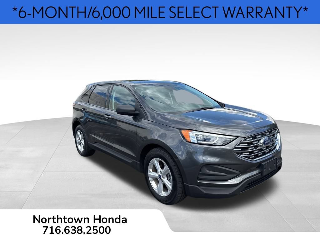 Used 2020 Ford Edge SE image 2