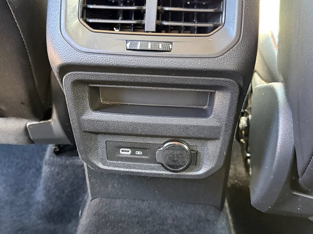 Used 2024 Volkswagen Tiguan Wolfsburg Edition AWD/4WD image 38