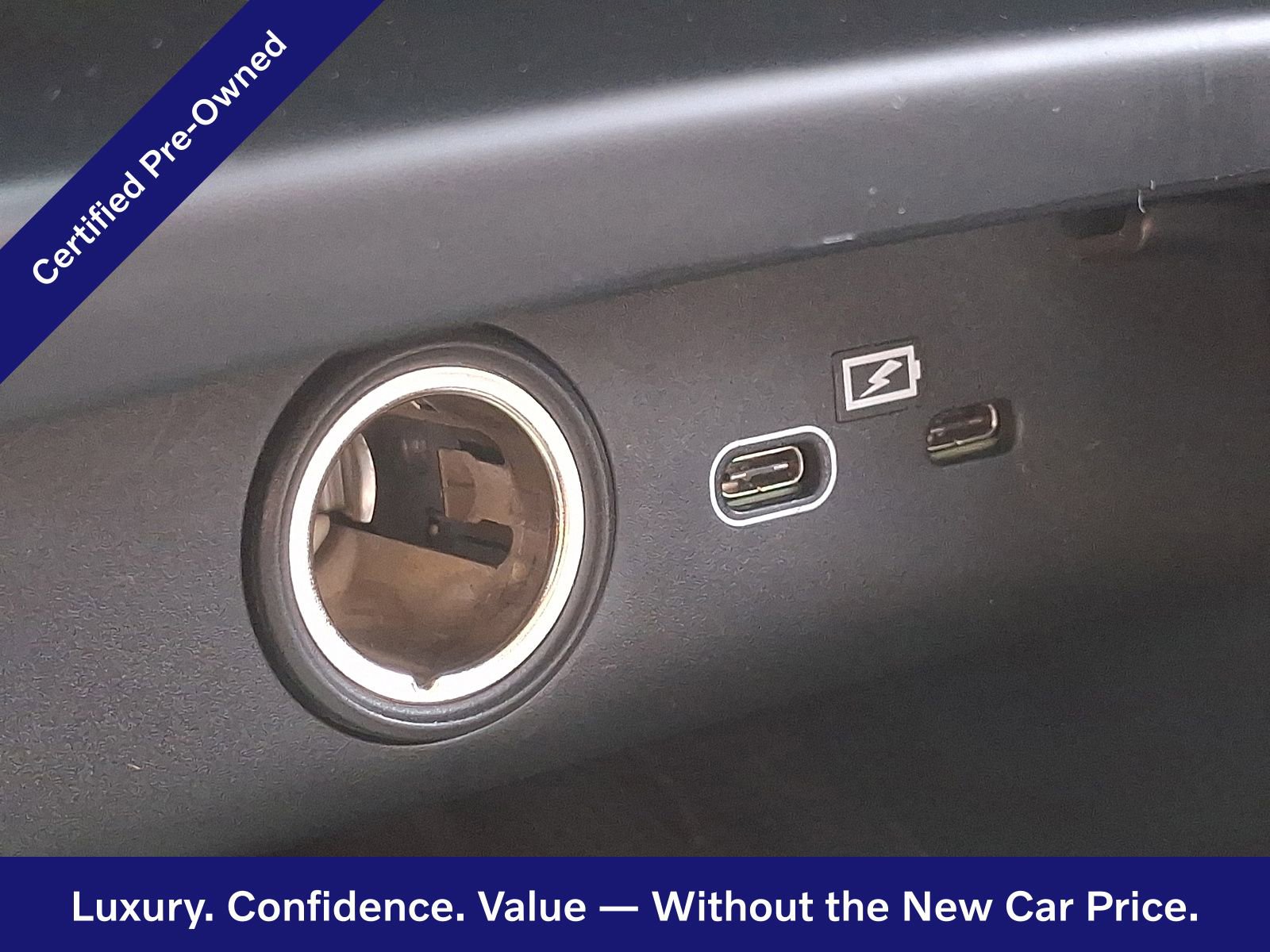 Certified 2025 Volvo XC40 B5 Core AWD/4WD image 28