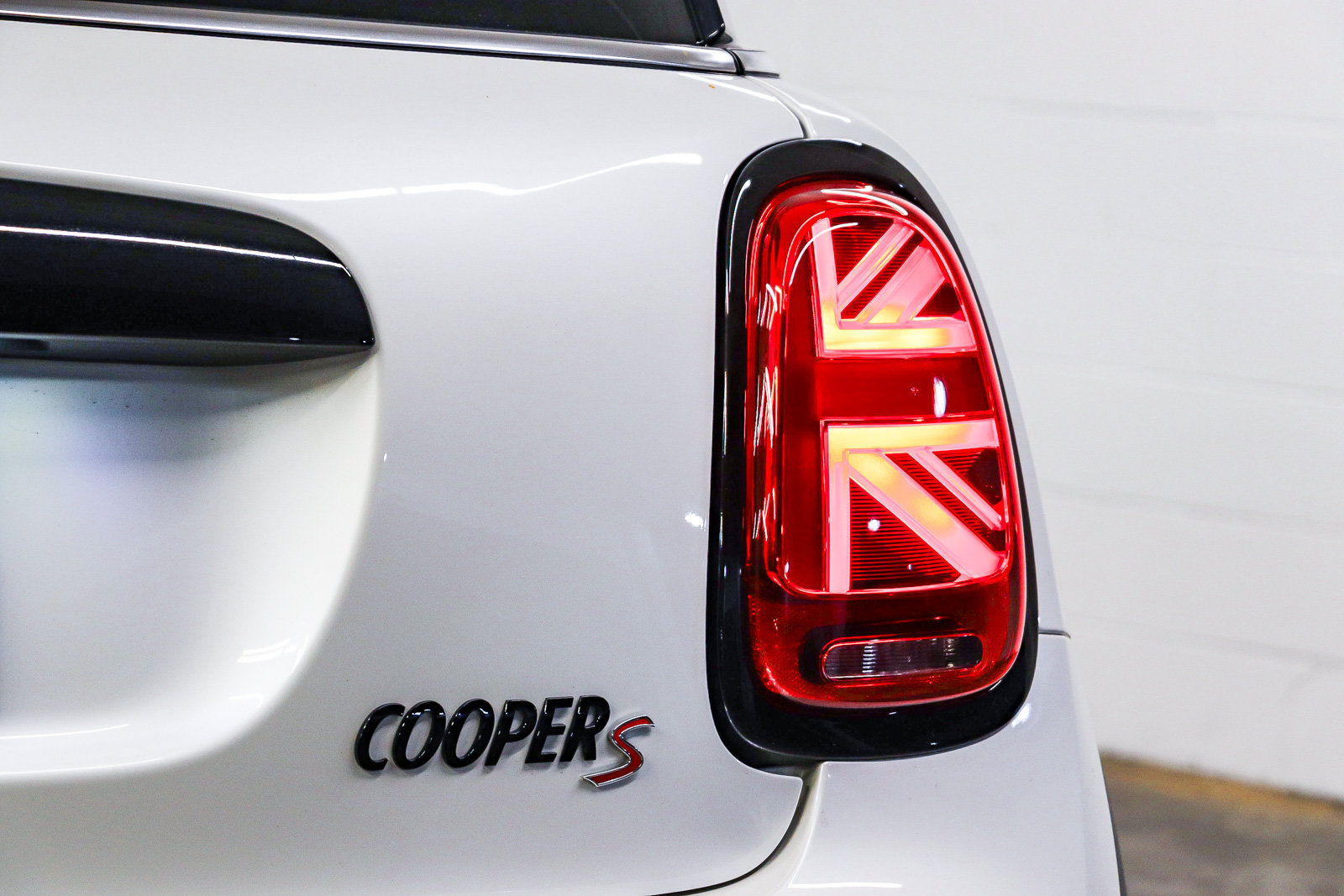 Used 2024 MINI Cooper S FWD image 7