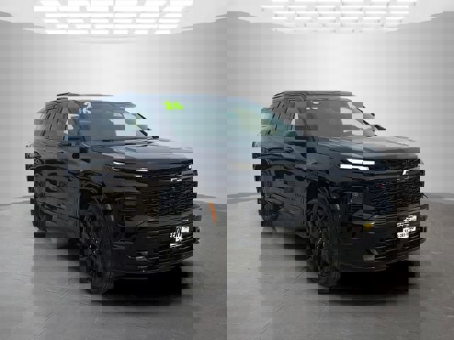 New 2026 Chevrolet Traverse RS w/ LPO, Floor Liner Package image 2