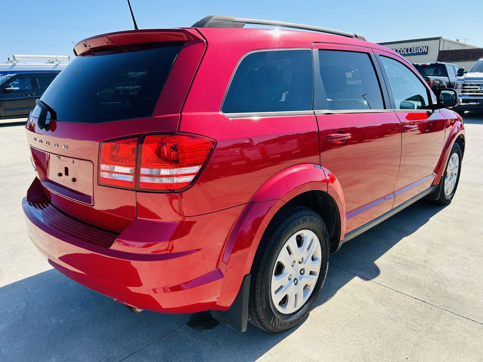 Used 2018 Dodge Journey SE w/ Connectivity Group FWD image 34