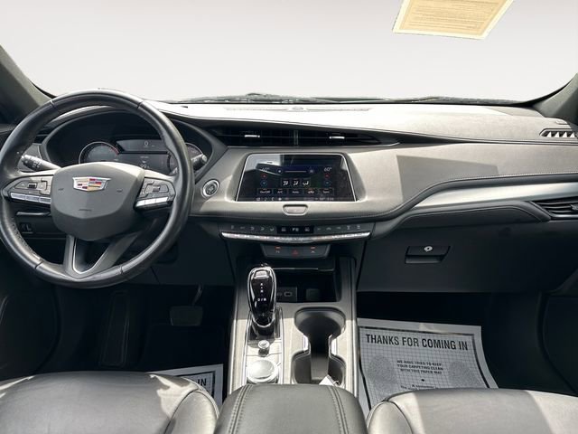 Used 2023 Cadillac XT4 Premium Luxury image 11