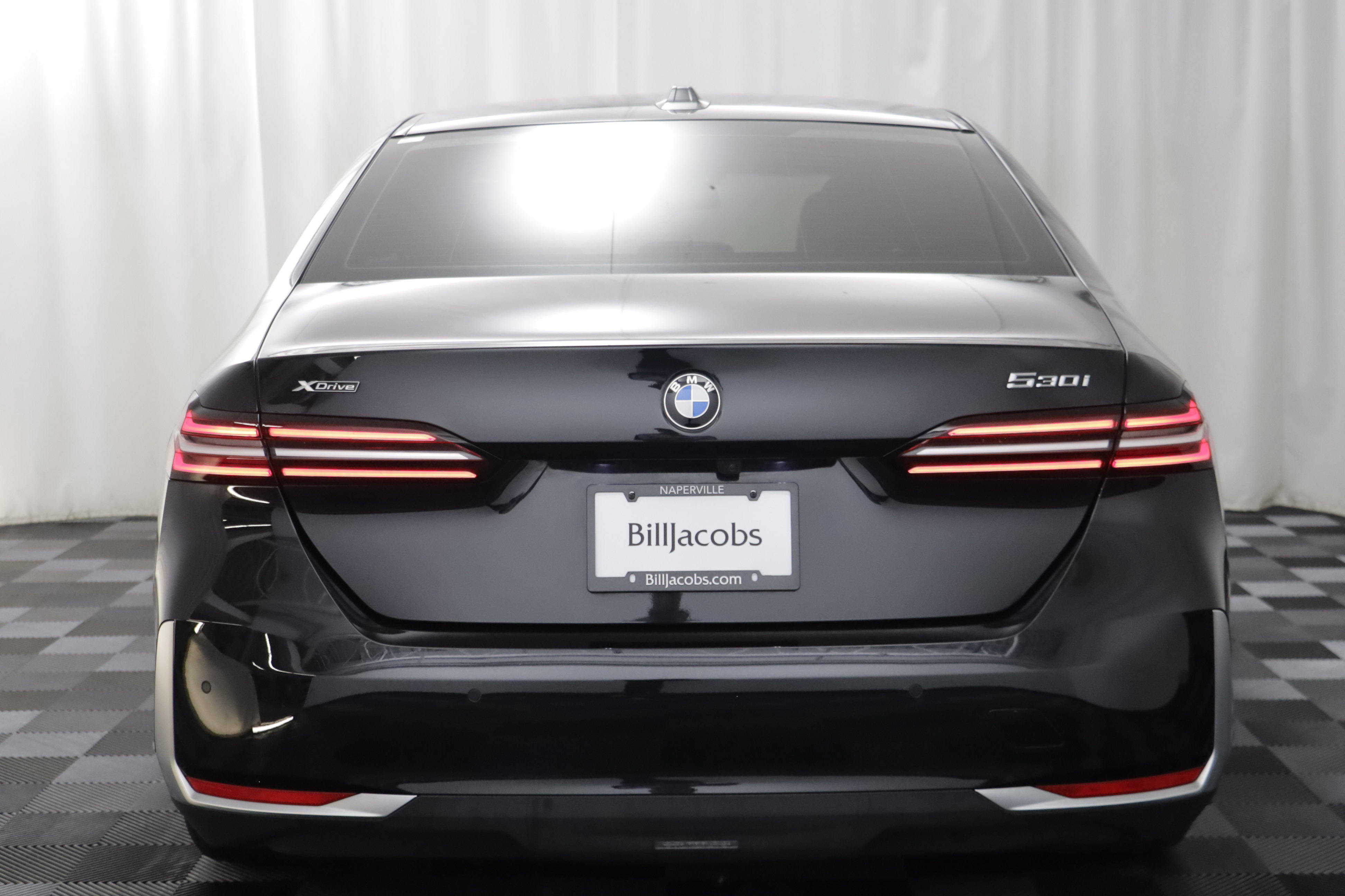 Used 2025 BMW 530i xDrive AWD/4WD image 15