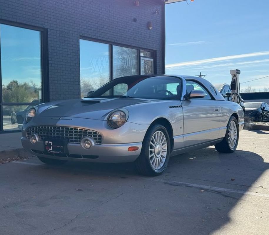 Used 2004 Ford Thunderbird RWD image 20