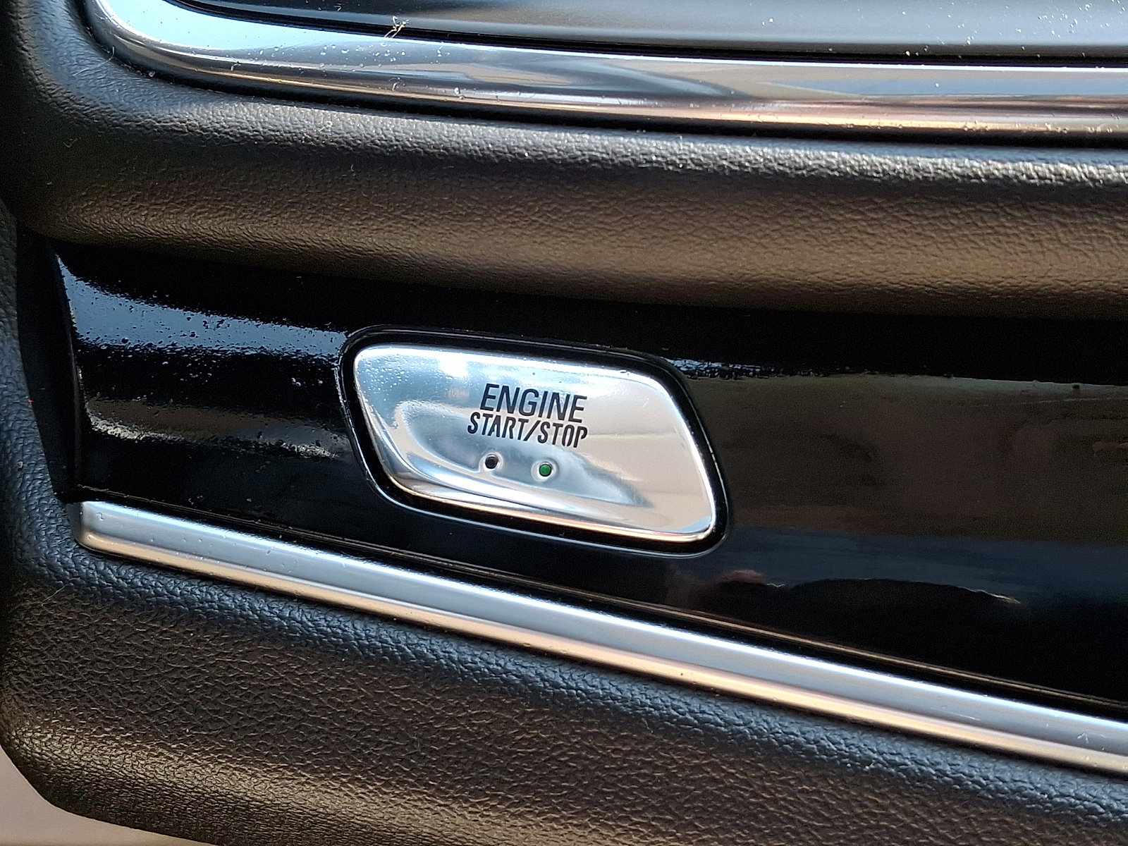 Used 2022 Buick Enclave Avenir w/ Avenir Technology Package AWD/4WD image 25